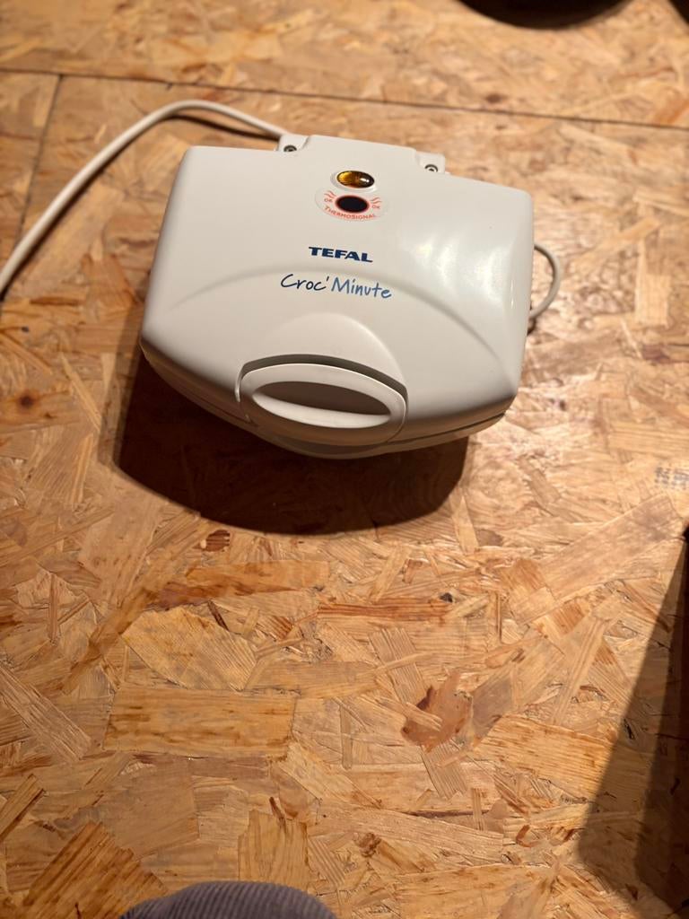 Croque monsieur  machine, Elektronische apparatuur, Ophalen, Zo goed als nieuw