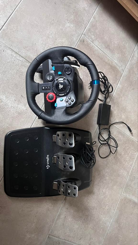 Logitech g29 racing wheel voor ps5/ps4/pc, Ophalen, Zo goed als nieuw
