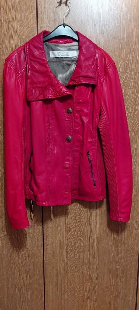 Kledij, Ophalen, Zo goed als nieuw, Maat 38/40 (M), Rood