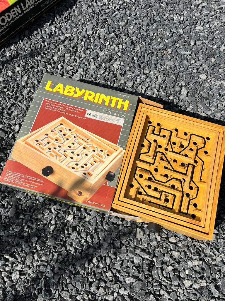 Labyrint, Hobby en Vrije tijd, Zo goed als nieuw