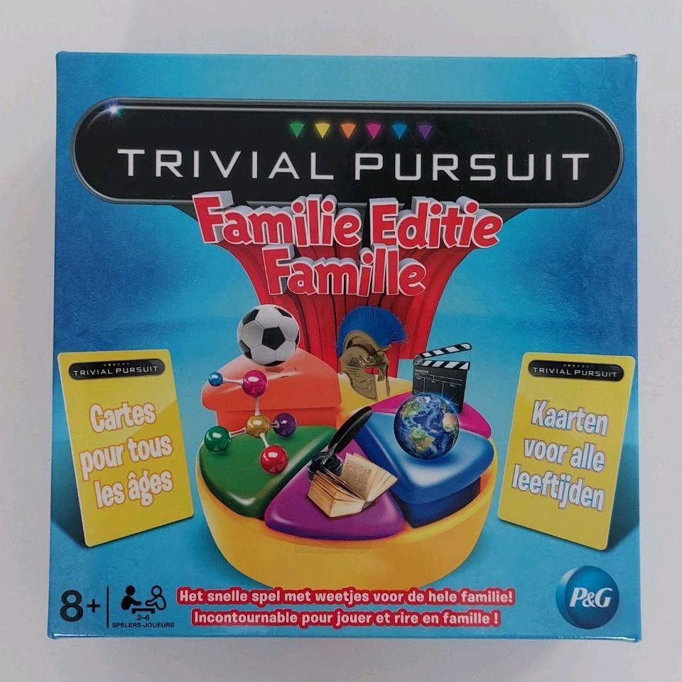 GEZELSCHAPSSPEL TRIVIAL PURSUIT / FAMILIE EDITIE, Hobby en Vrije tijd, Ophalen of Verzenden, Nieuw