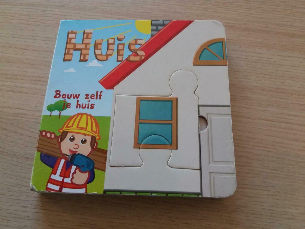 lees- en puzzelboek - bouw zelf je huis, Ophalen, Zo goed als nieuw