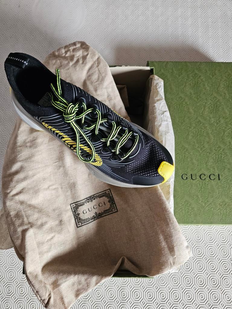 Sneakers Gucci neuves, Enlèvement