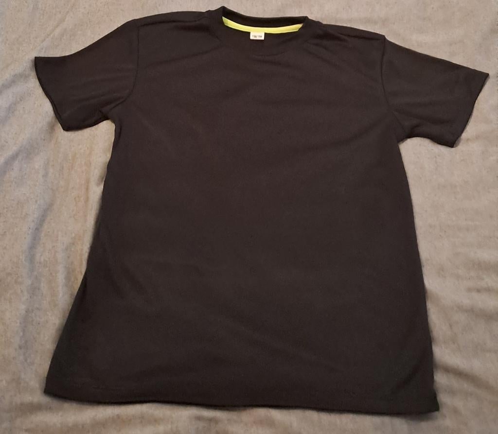 chemise de sport (tailles 158-164), Enlèvement ou Envoi, Comme neuf, Garçon, Vêtements de sport ou Maillots de bain