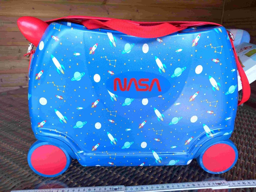 Kinderkoffer Nasa op wieltjes, 50 tot 60 cm, Hard kunststof, Zo goed als nieuw, Minder dan 35 cm