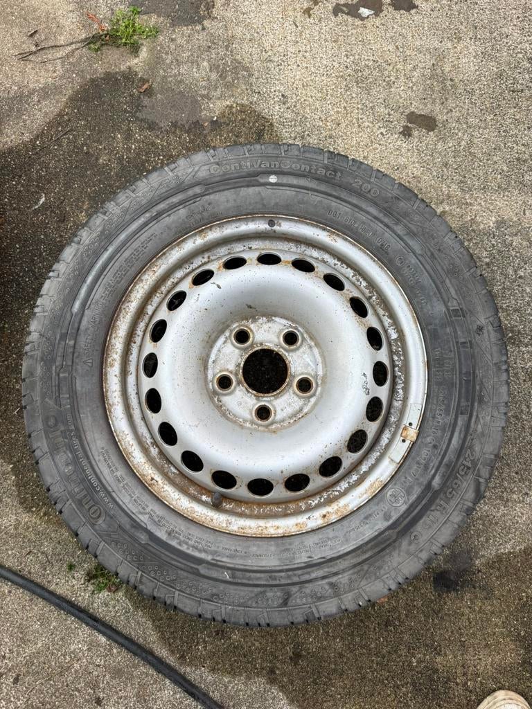 Wiel Volkswagen transporter 235/65 R16C 109/107 R, Ophalen