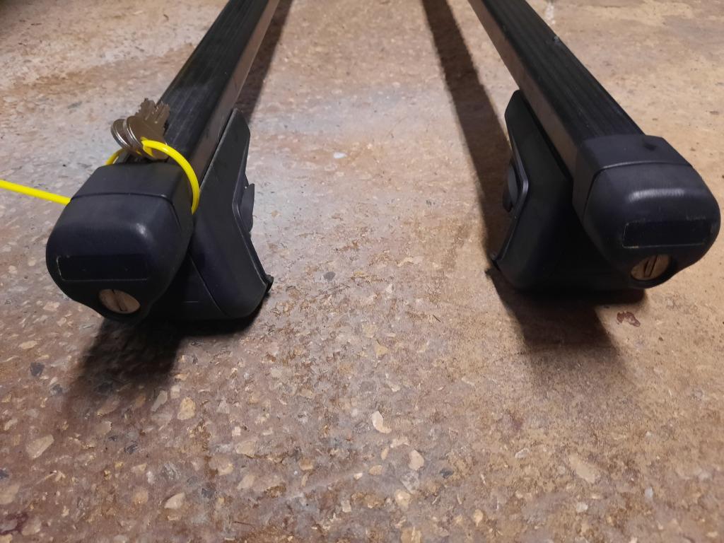 Universele zwarte kruisdakdragers, Ophalen, Gebruikt