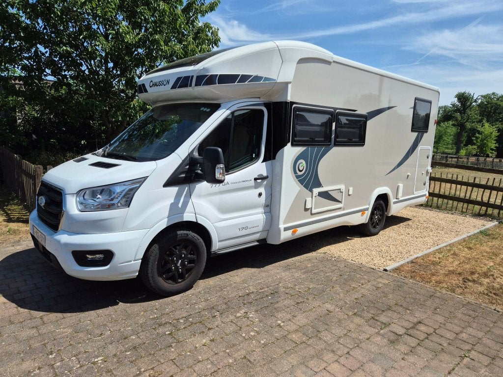 chausson ga 777 nordic à seulement 12 000 km ! !, Caravanes & Camping, Camping-cars, Particulier, jusqu'à 4, Semi-intégral, Chausson