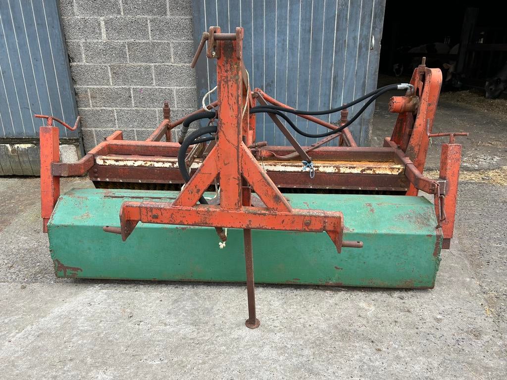 Borstelmachine, Zakelijke goederen, Ophalen