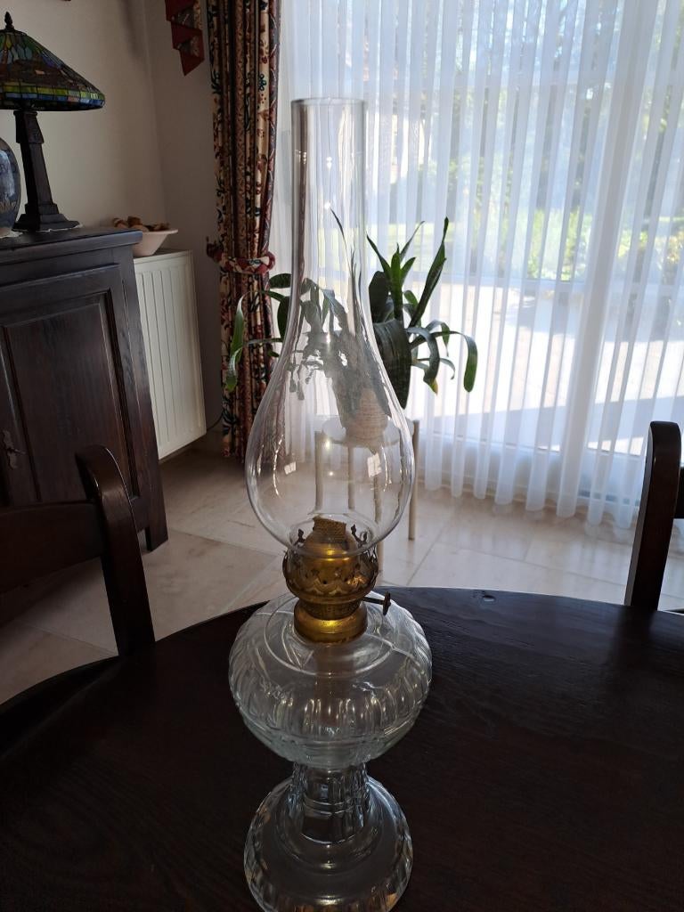 Mooie antieke glazen olielamp, Ophalen of Verzenden