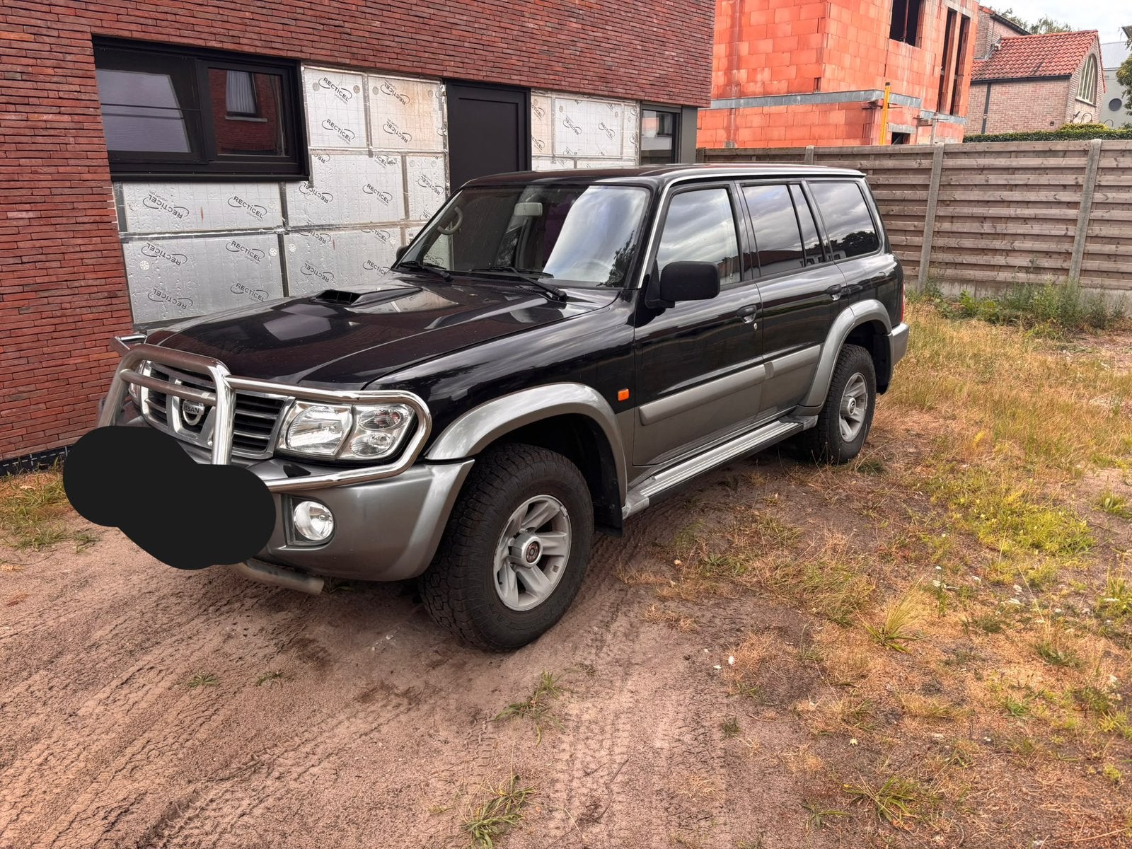 Nissan Patrol, Beige, 4 cilinders, Zwart, Particulier