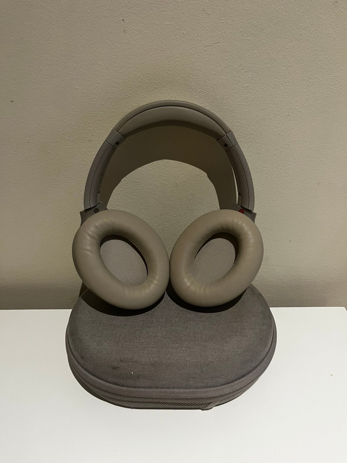 Sony WH-1000XM3 Platinum | Réduction bruit + étui d'origine, TV, Hi-fi & Vidéo, Casques audio, Enlèvement ou Envoi, Argent, Utilisé