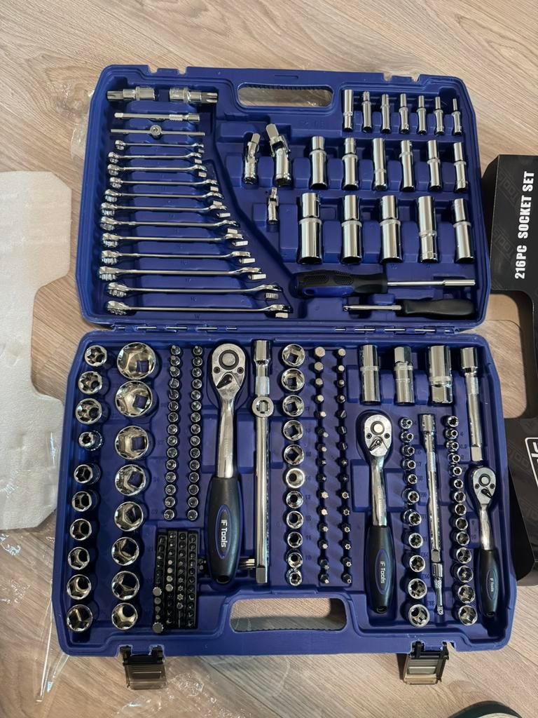 Boite outils mecano 216 pièces, Enlèvement, Neuf