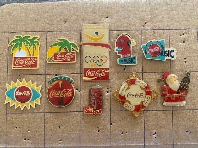Lot de 10 épingles Coca Cola, Collections, Enlèvement ou Envoi
