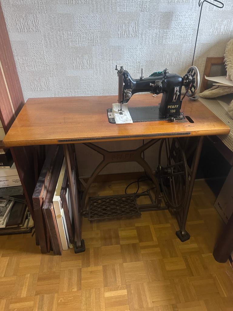 Pfaff antieke naaimachine, Antiek en Kunst, Ophalen