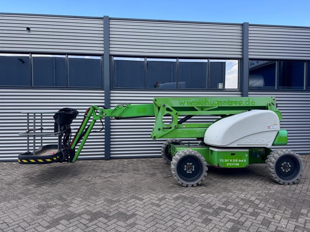 Niftylift HR21 Hybrid 4x4 Hoogwerker Knikarmhoogwerker, Articles professionnels, Machines & Construction | Ascenseurs, Échafaudages & Échelles