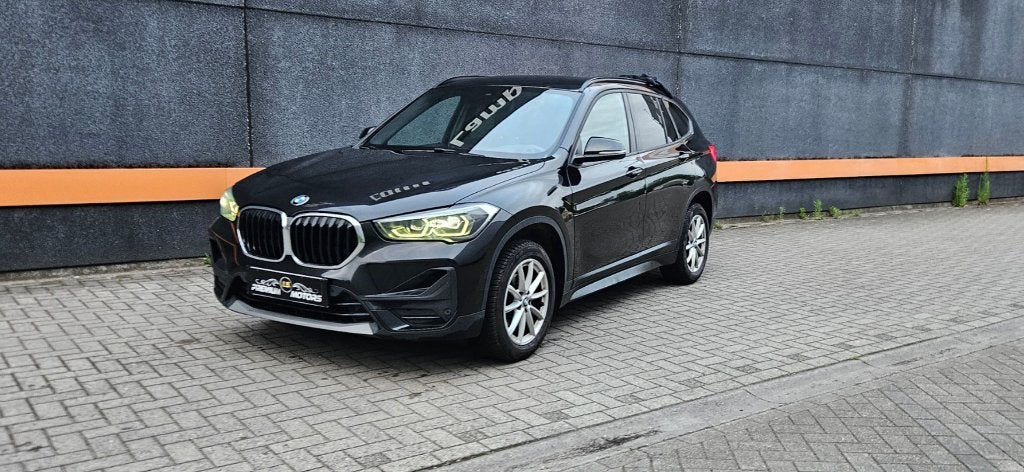 BMW X1 1.5 dA sDrive TOP CONDITION LED NAVI LCI FACELIFT, Autos, X1, Achat, Euro 6, Entreprise