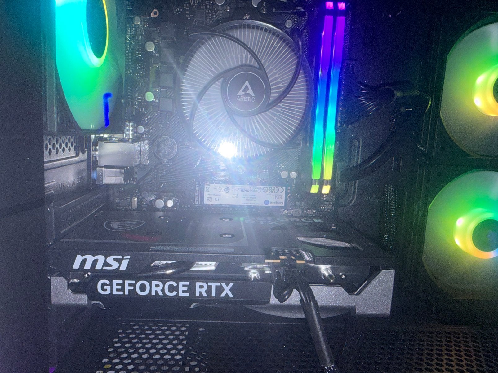 GamingPC Black Eagle Ryzen 7 5700X RTX 5060 32GB RAM 1TB SSD, Ophalen, Gaming, SSD
