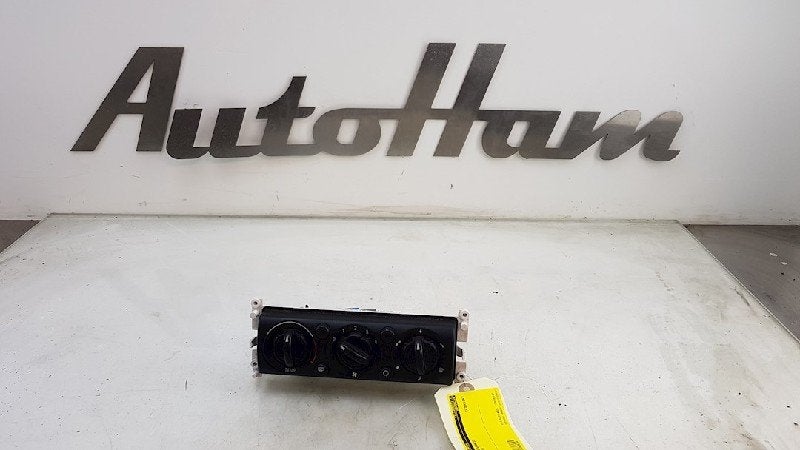 PANNEAU DE COMMANDE CHAUFFAGE CLIMATISATION Mini Open (R52), Petuelring 130
80809  München, DE, Mini, Utilisé, Minikundenbetreuung@mini.de