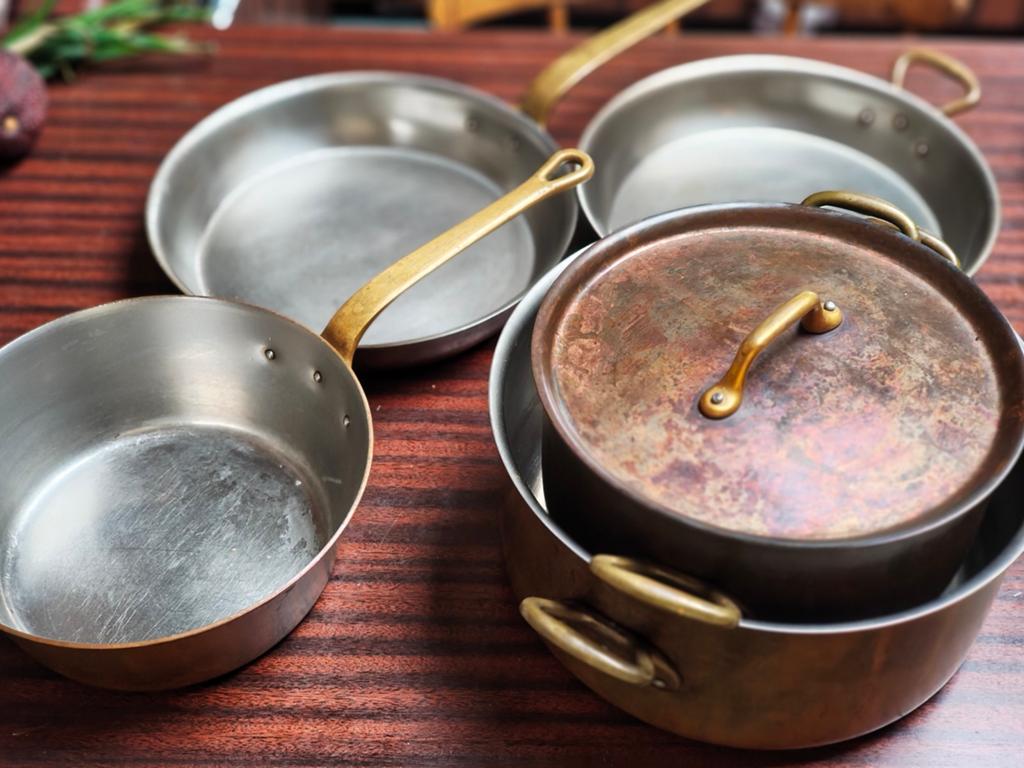 Koperen potten set, Ophalen