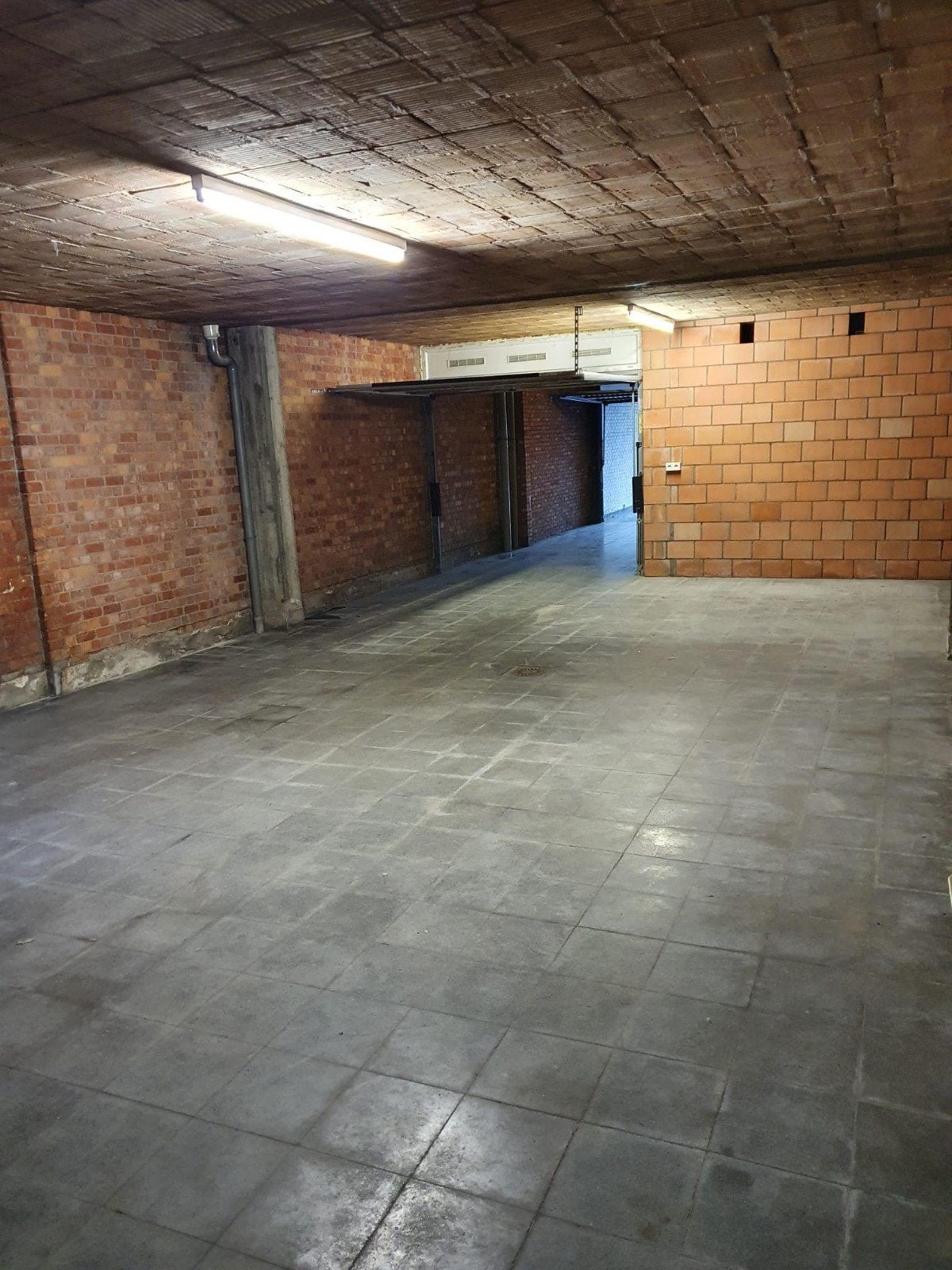 MAGAZIJN TE HUUR. TURNHOUT, Immo, Garages en Parkeerplaatsen, Turnhout
