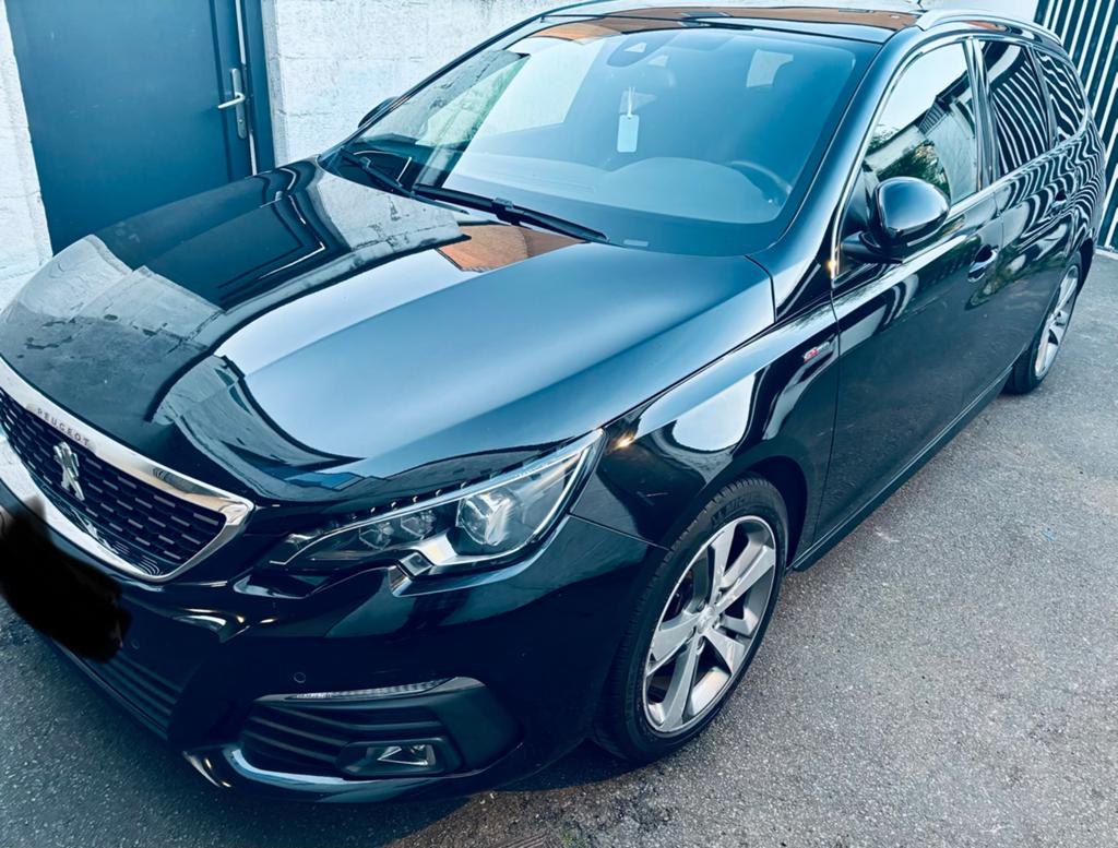 - [ ] PEUGEOT 308 break 1.2 essence GT-LINE NOIR 137.500 KLM, Auto's, Peugeot, Leder en Stof, Zwart, 96 kW, 5 deurs