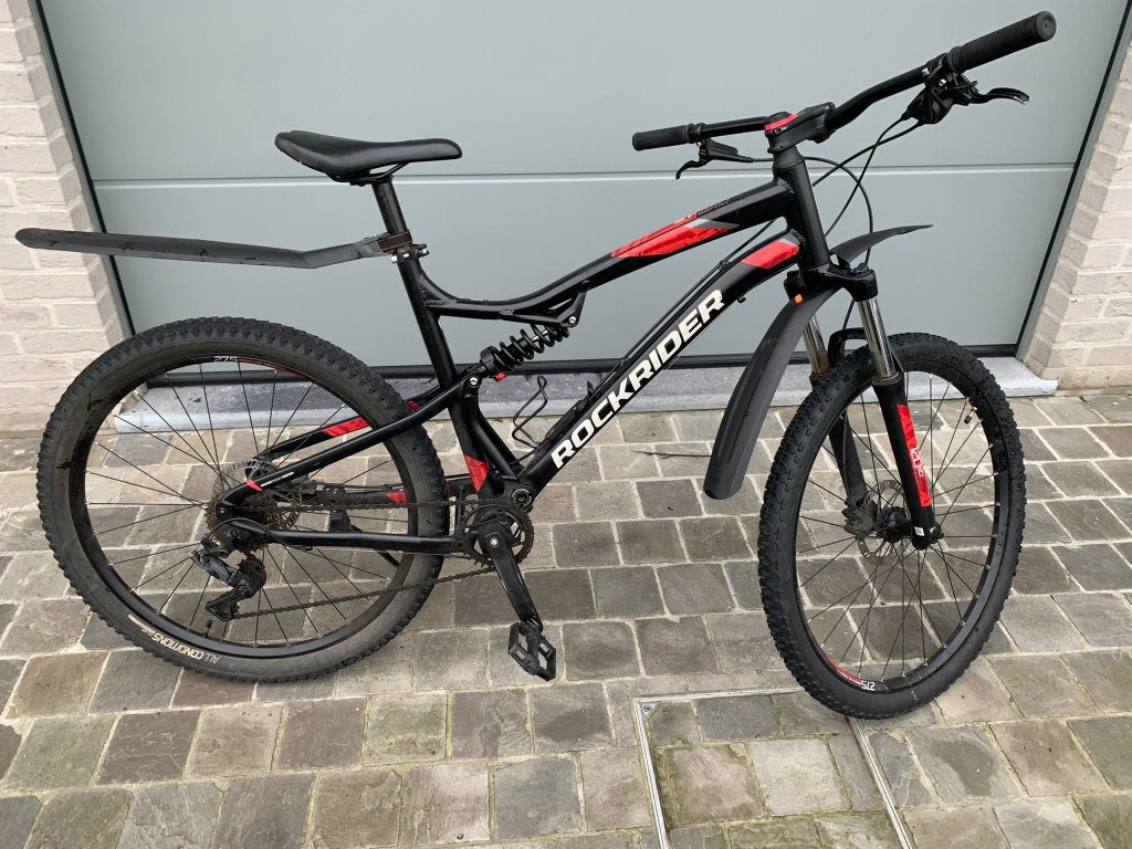 MTB Rockrider ST 530 S Zwart/Rood - zo goed als nieuw, Fietsen en Brommers, Ophalen, Zo goed als nieuw