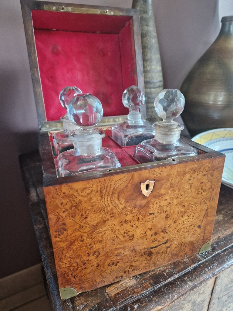 Victoriaanse Vierdivisie Dekanterbox & Dekanters, Antiek en Kunst, Ophalen of Verzenden