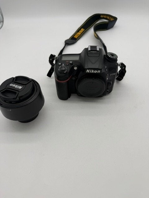 Nikon D7200 Digitale Fotocamera | Body + Lens | Goede staat, Audio, Tv en Foto, Spiegelreflex, Oplader, Ophalen of Verzenden, Zo goed als nieuw