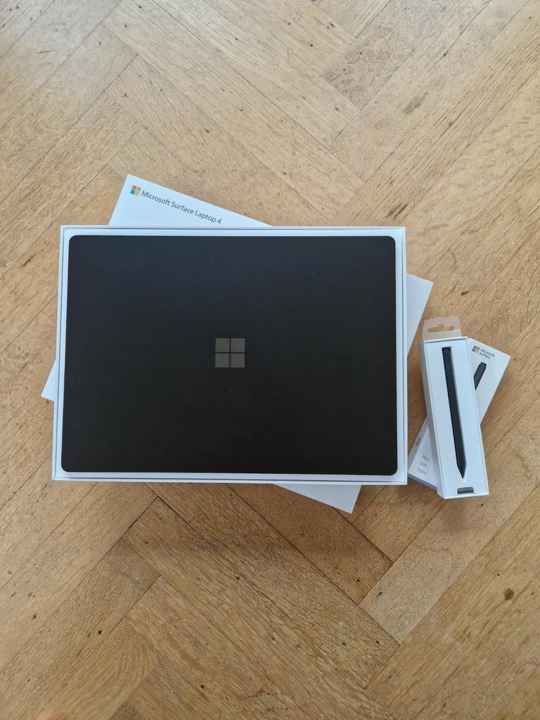 Microsoft Surface Laptop 4 - Ryzen 7/16 GB RAM, Computers en Software, Pc- en Netwerkkabels, Zo goed als nieuw, Ophalen of Verzenden