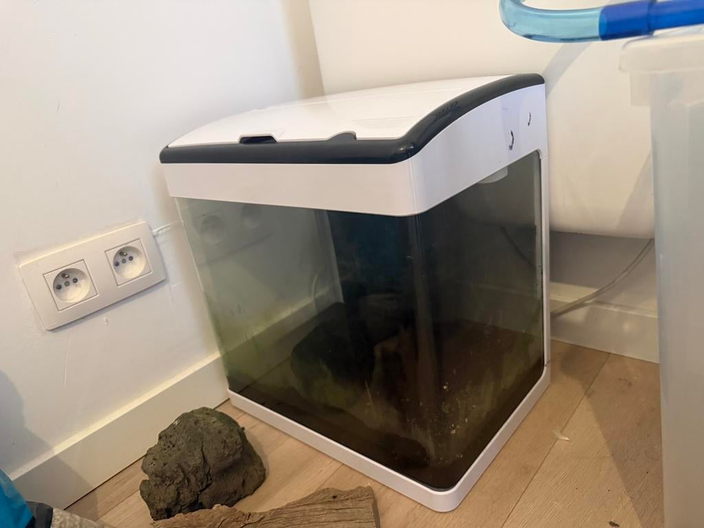 30L aquarium + spullen, Aquarium vide, Enlèvement, Utilisé, Superfish