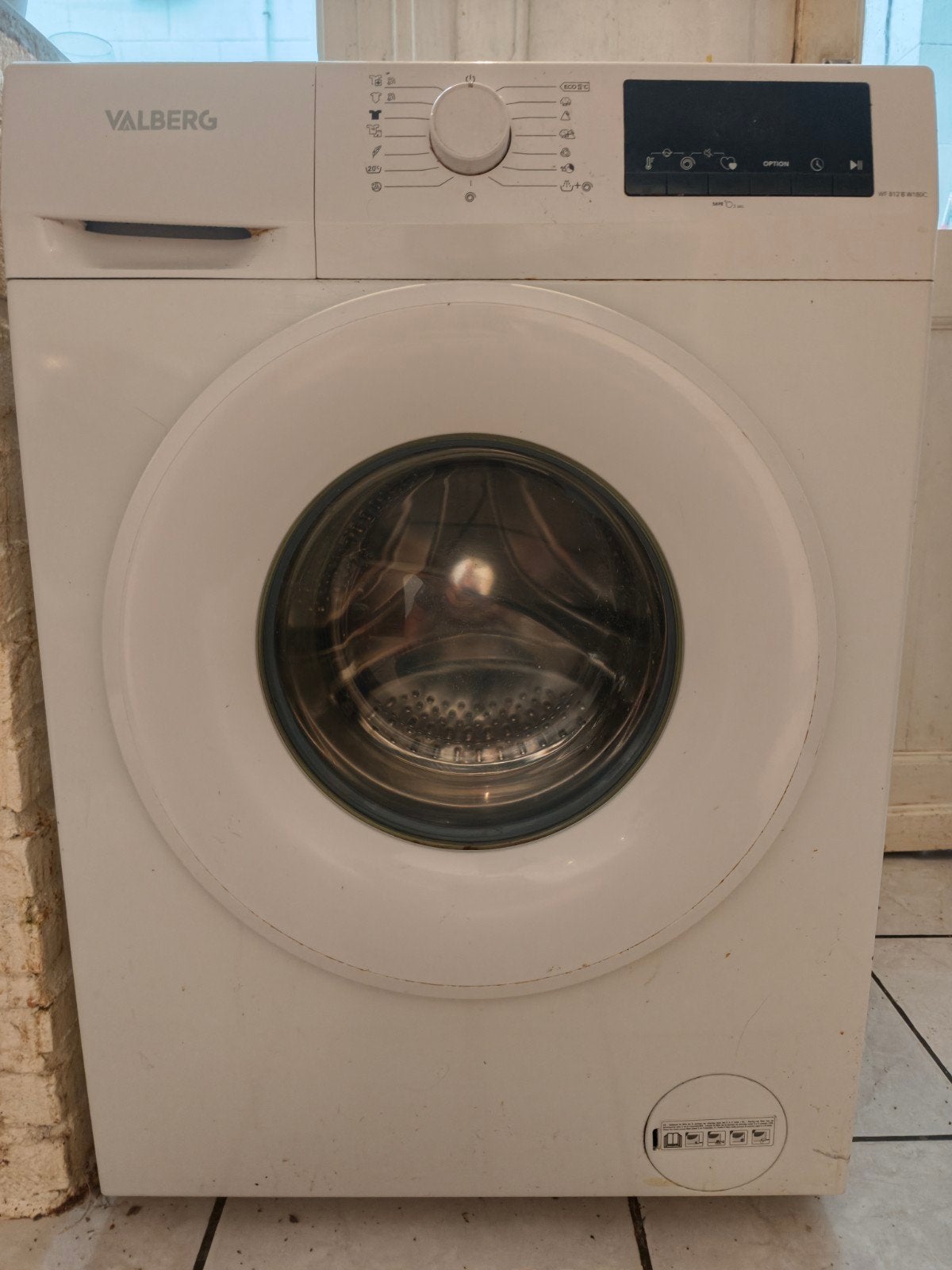 machine a laver, Electroménager, 1200 à 1600 tours, 6 à 8 kg, Comme neuf, Chargeur frontal