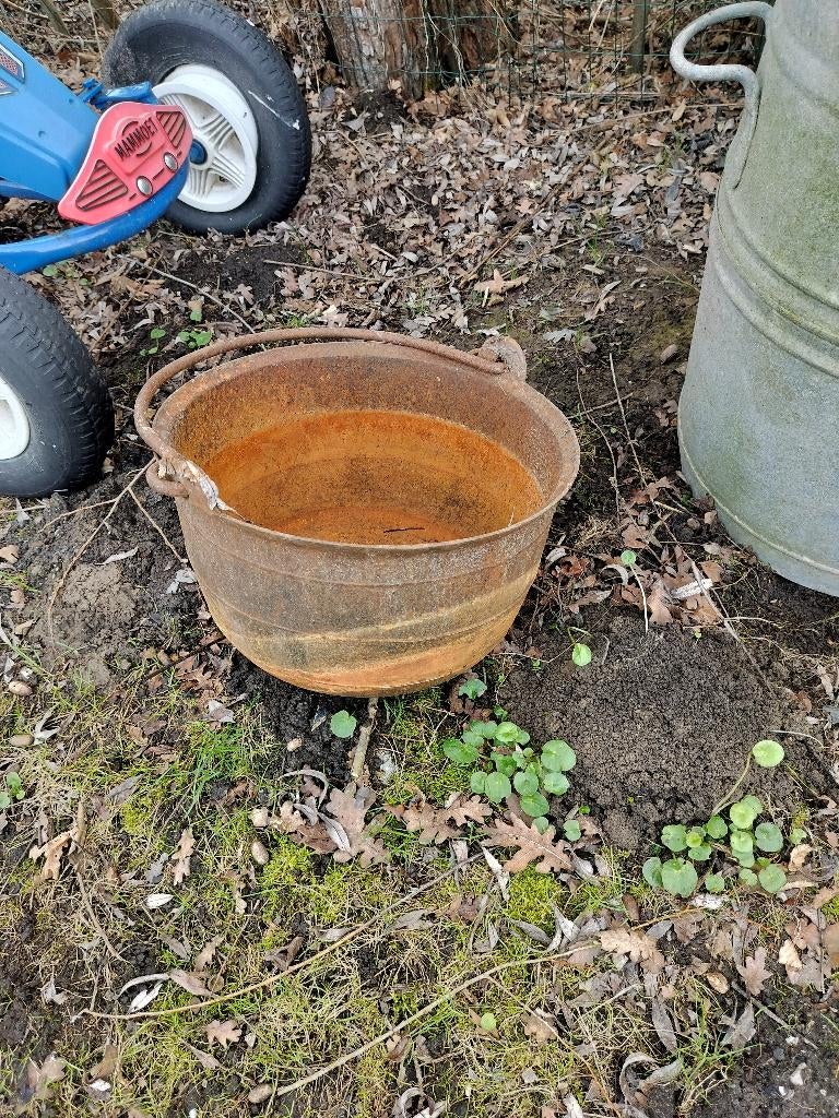 Oude pot, Enlèvement, Utilisé, Métal