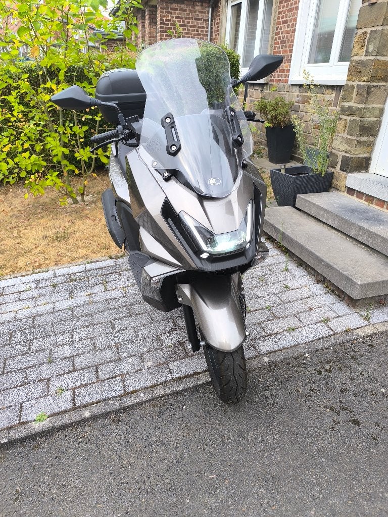 Scooter Kymco Sky town 125, Ophalen, 11 kW of minder