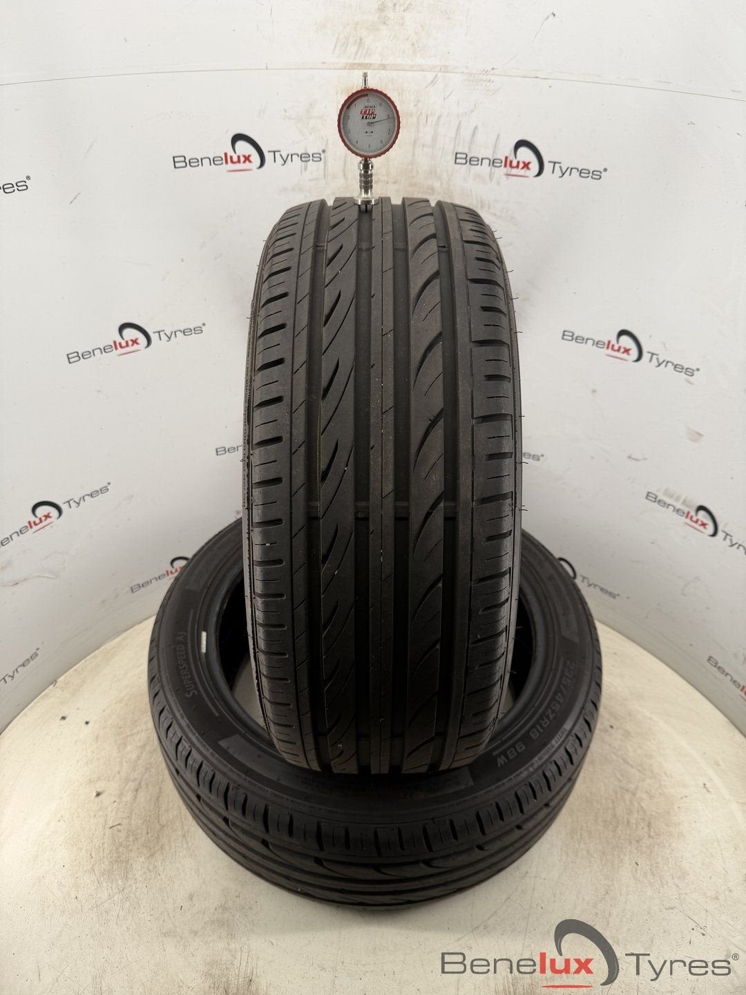 zgan 235/45R18 98W Novex 235/45 R18 235/45/18 2354518, Auto-onderdelen, 18 inch, Gebruikt, -, -