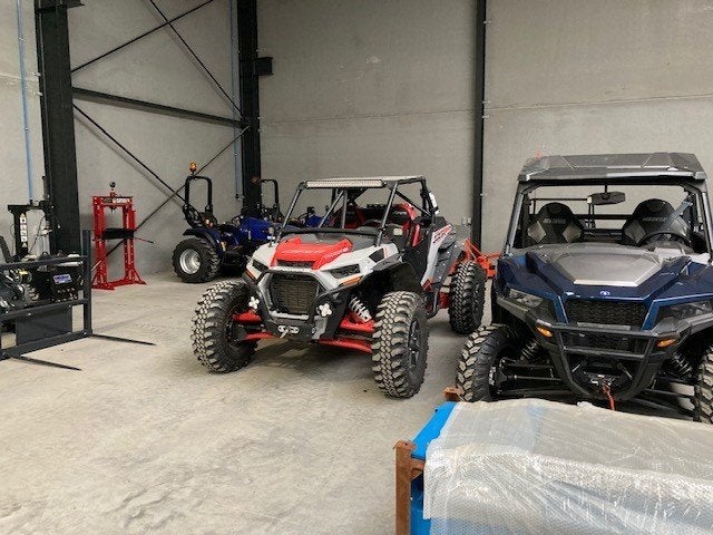 Polaris RZR Turbo S, Motos, 2 cylindres, 1000 cm³