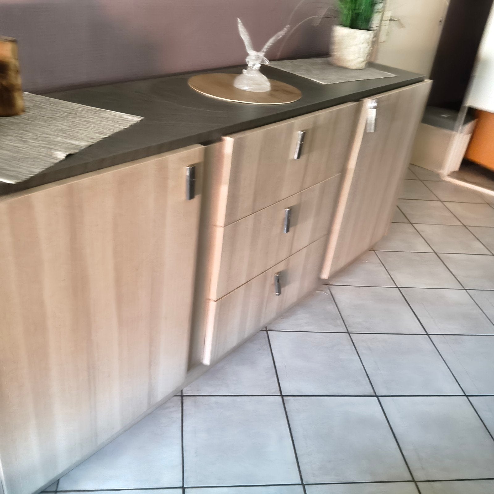 moderne en degelijke eetkamer, Ophalen, Gebruikt