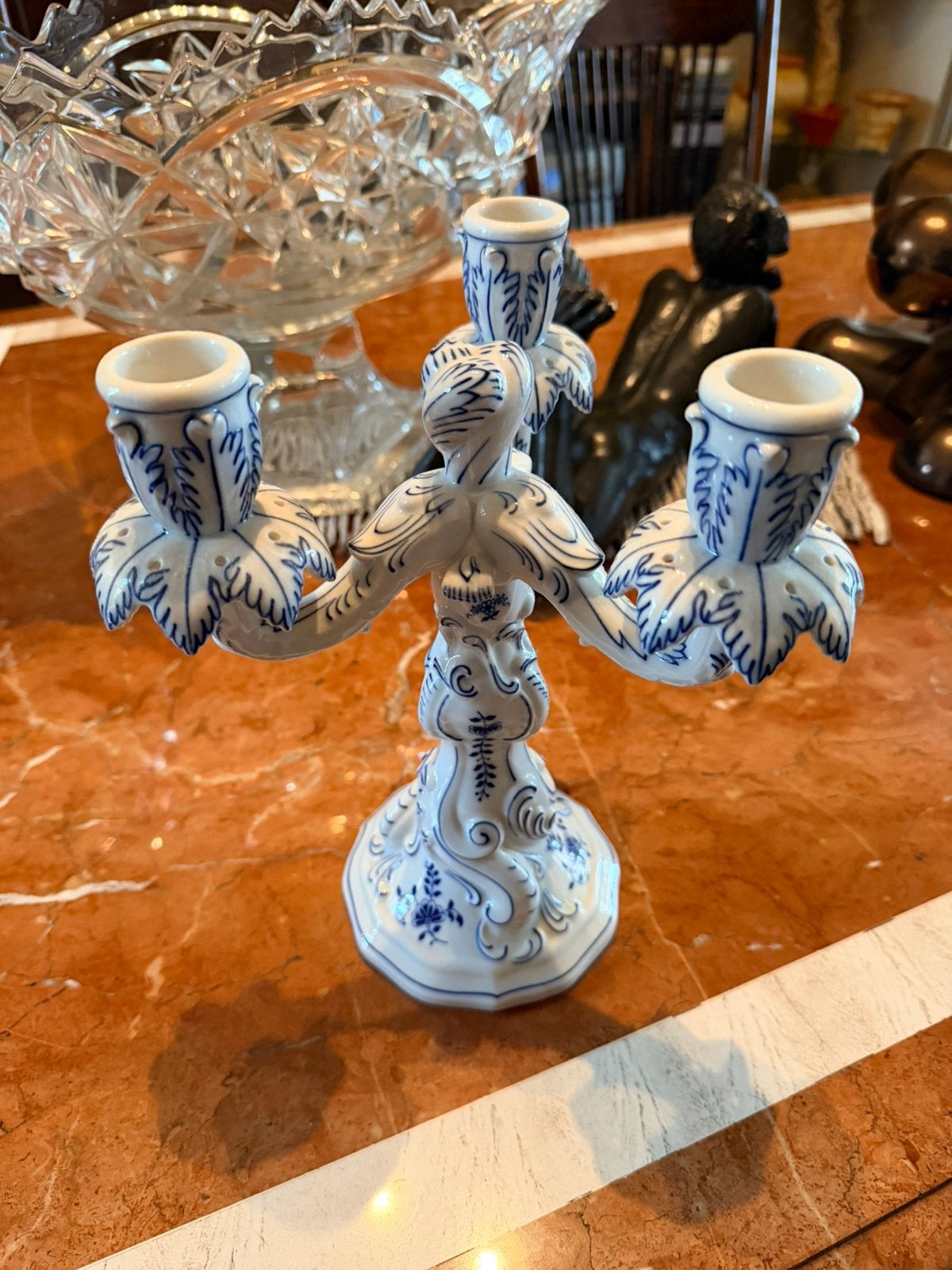 Chandelier en porcelaine en parfait état, Antiquités & Art, Enlèvement ou Envoi