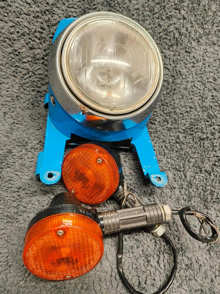 Te koop,voorlicht/ pinkers suzuki ts50/ER21, Enlèvement