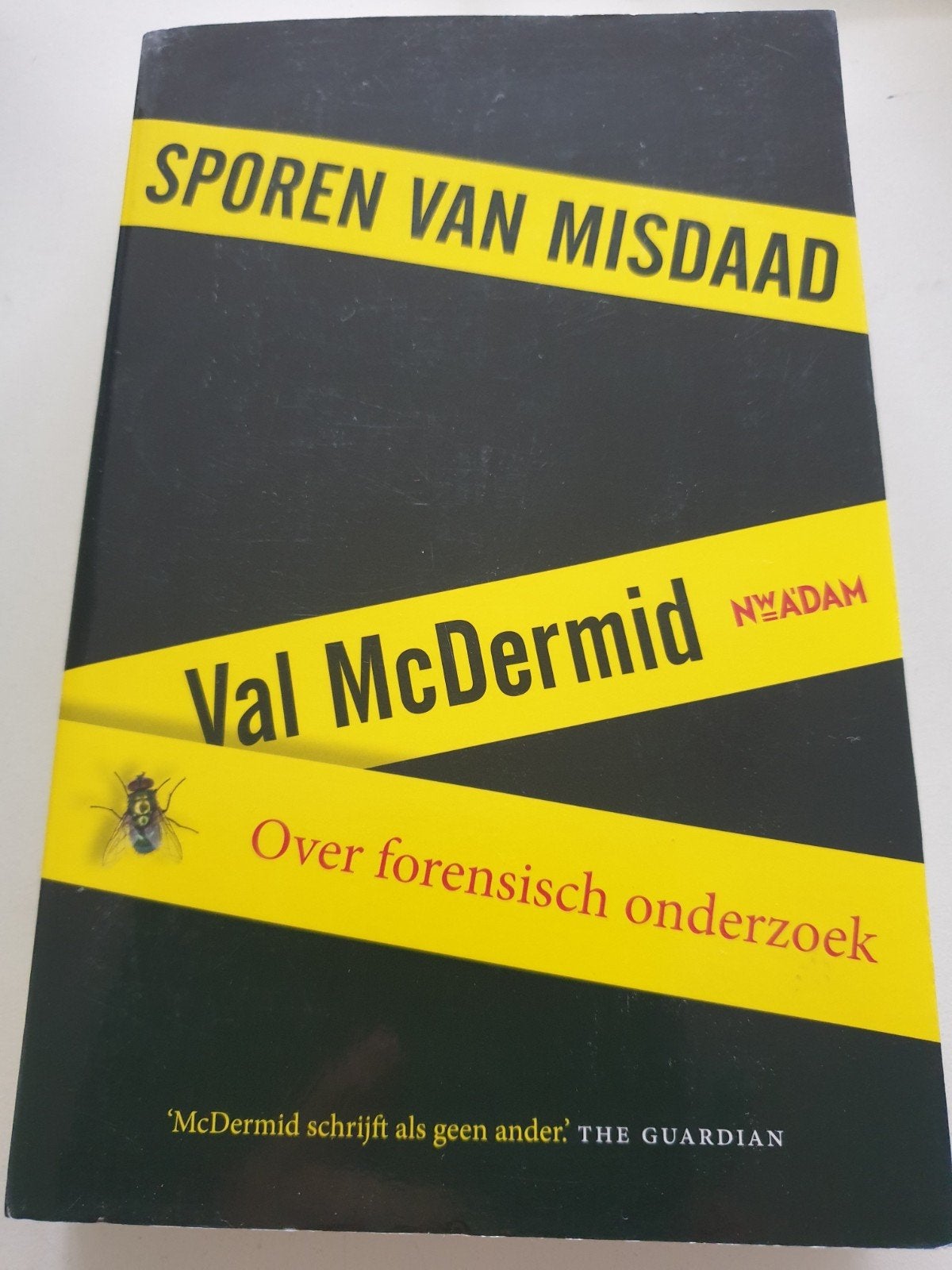 Val McDermid - Sporen van misdaad, Boeken, Ophalen of Verzenden, Zo goed als nieuw, Val McDermid