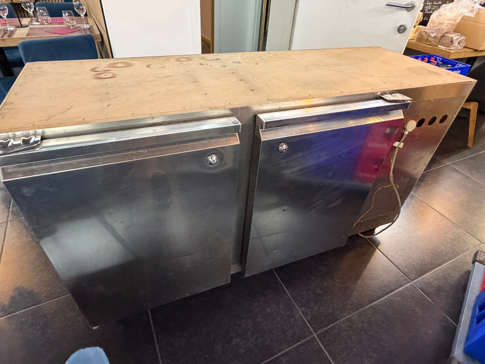 Frigo bar inox, Enlèvement