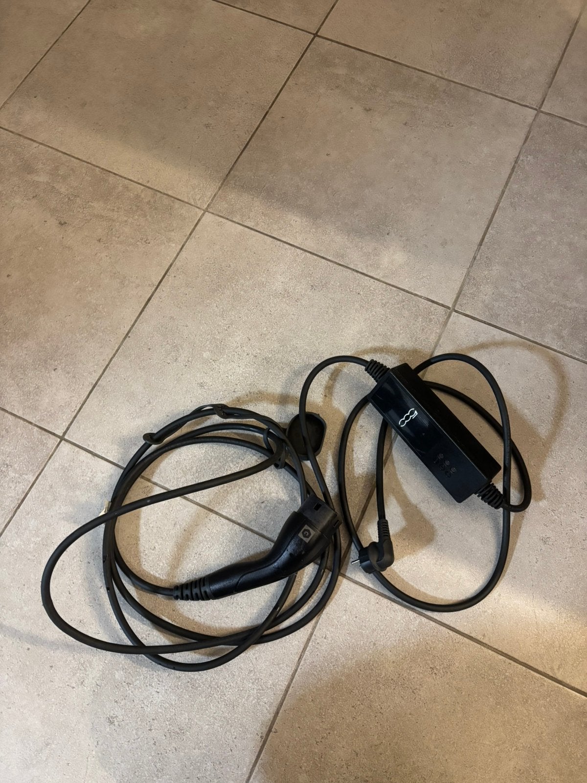 Laadkabel fiat 500 maar werkt oo elke auto, Autos : Divers, Enlèvement ou Envoi, Comme neuf, Câble de charge