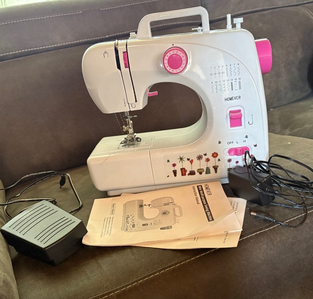 Machine à coudre, Hobby en Vrije tijd, Naaimachines en Toebehoren, Ophalen, Zo goed als nieuw, Naaimachine, Overige merken