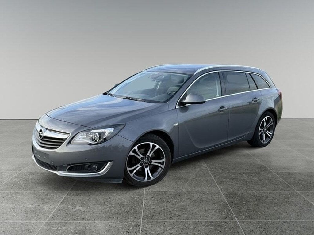 Opel Insignia CDTI  Cosmo,Trekhaak,GPS,Leder,Xeneon,Elektr, 100 kW, Traction-control, 136 pk, 5 deurs