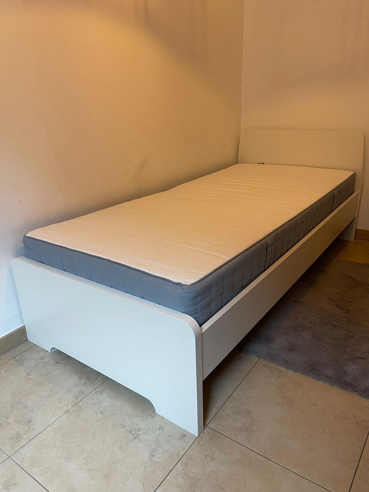 Eenpersoonsbed, Huis en Inrichting, Slaapkamer | Bedden, Ophalen