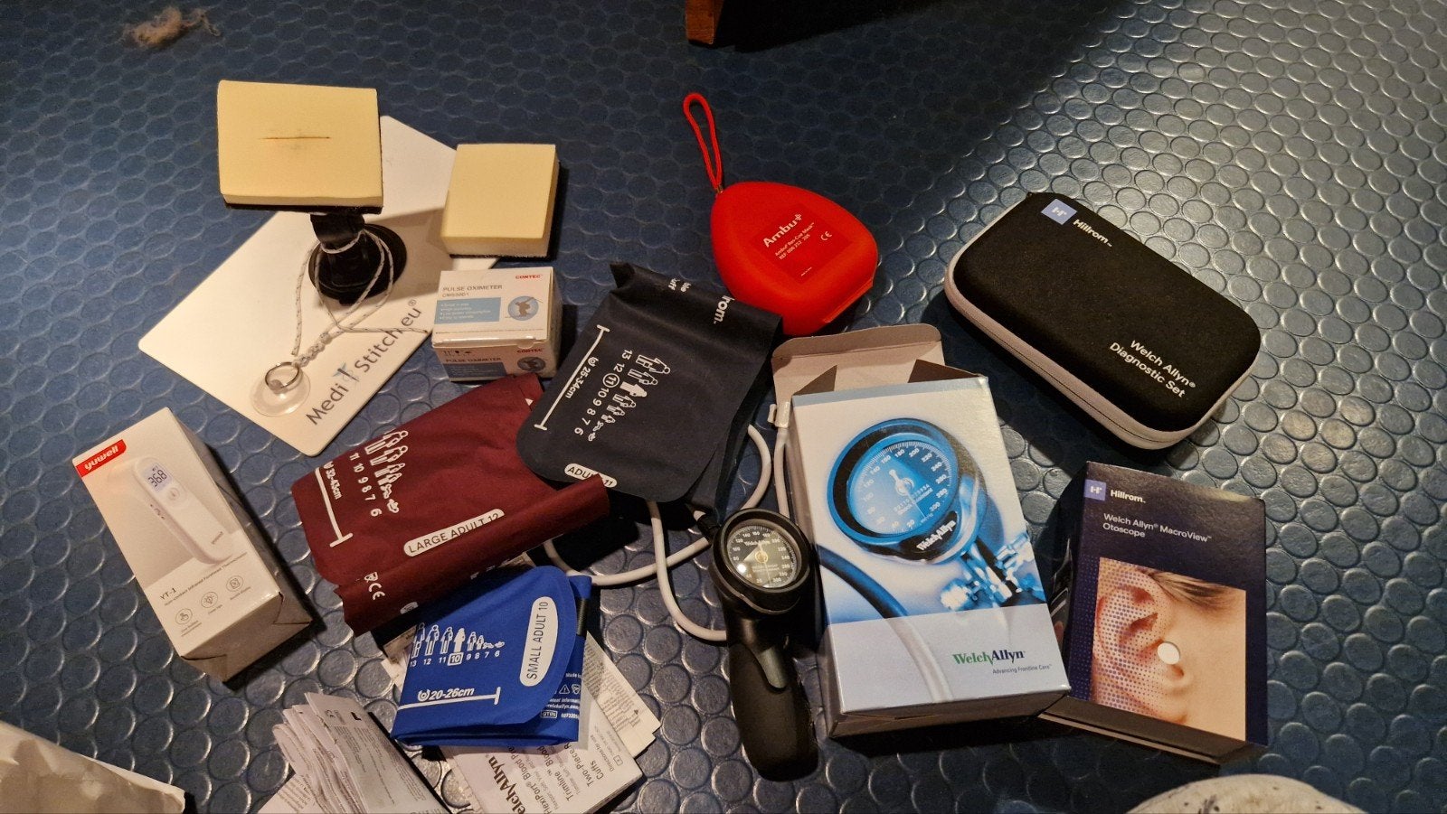 Verscheidene medische materialen, Diversen, Verpleegmiddelen, Ophalen