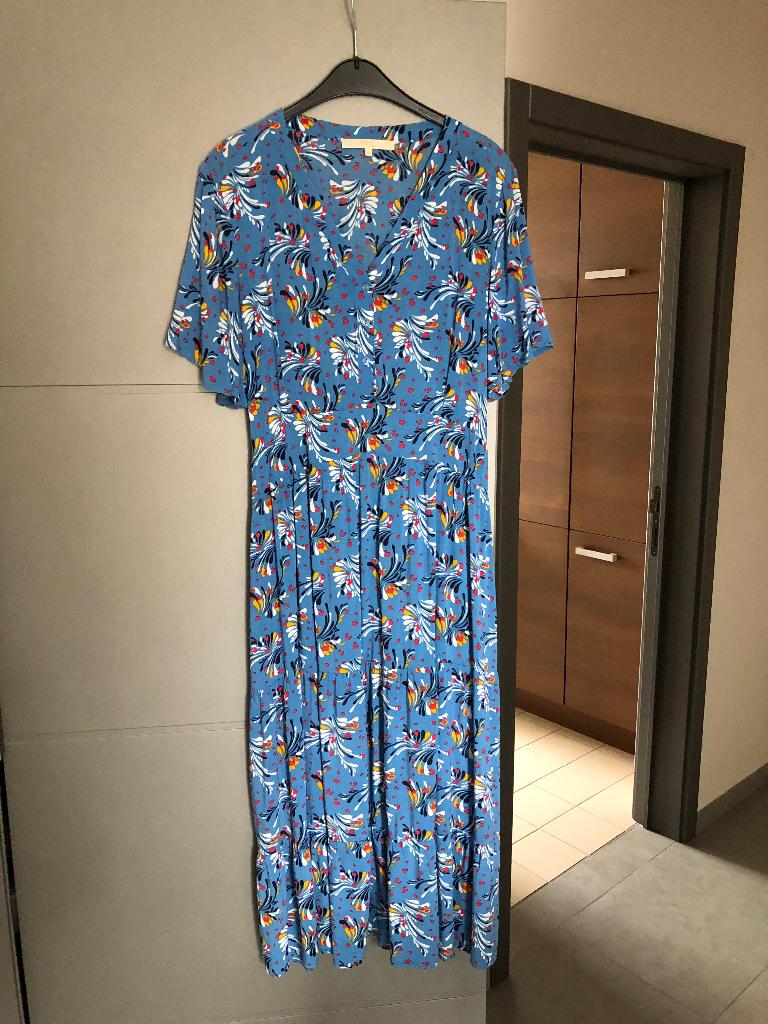 Dames jurk lang, Kleding | Dames, Jurken, Maat 42/44 (L), Zo goed als nieuw, Onder de knie, Comme ça