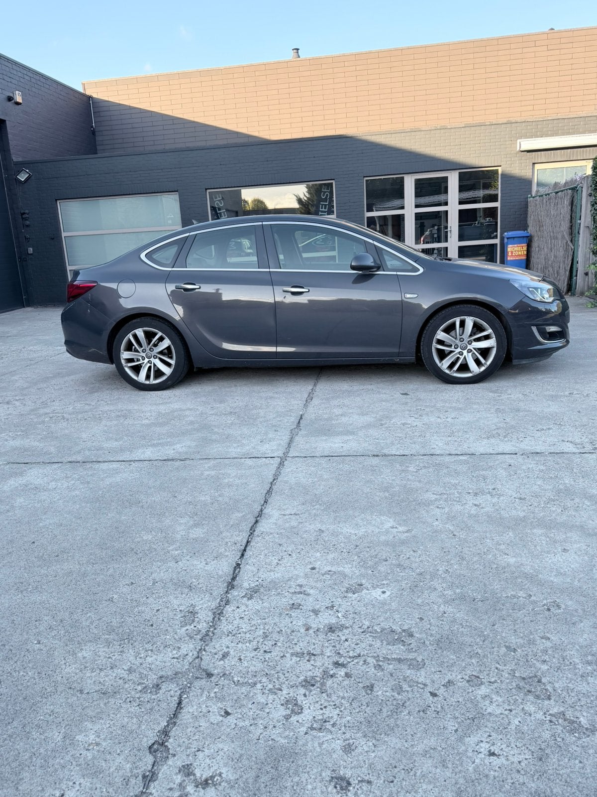 OPEL ASTRA | 1.7 DIESEL | 2013 | 213000 KM | XENON | EXPORT, Auto's, Zwart, Bedrijf, https://public.car-pass.be/vhr/5d27ad5c-a2db-4c9d-bf03-01006078d29d