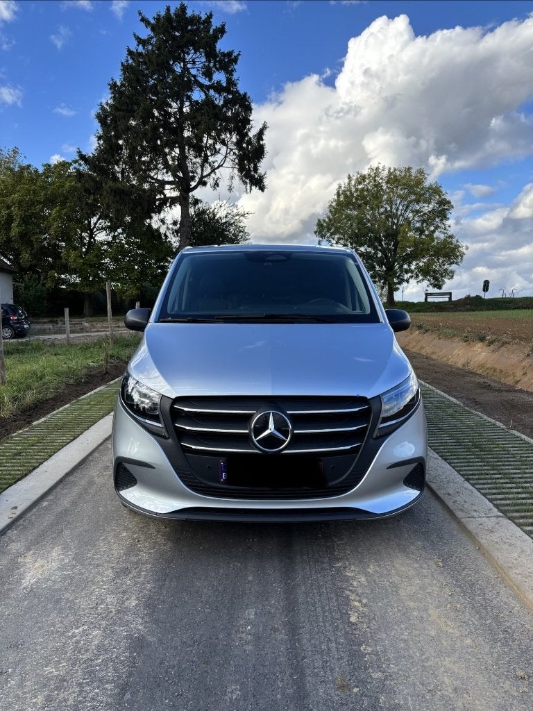 Mercedes-Benz Vito, Auto's, Automaat, Verwarmde buitenspiegels, Achterwielaandrijving, 4 cilinders