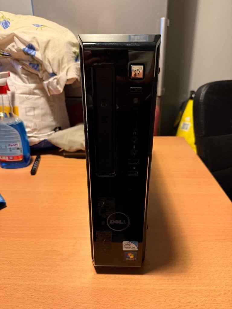 Dell Vostro 230 — Pentium Dual-Core 3,20 GHz — 3 GB RAM, Computers en Software, Besturingssoftware, Ophalen, Nieuw, Windows